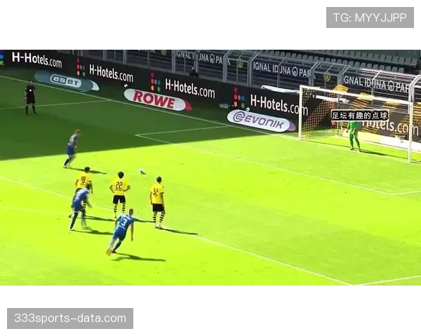 点球门将离线，规则允许吗？裁判如何正确判罚解析