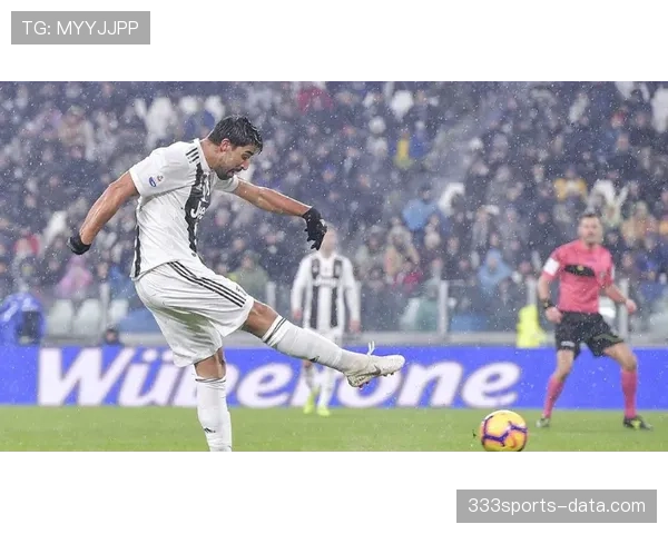 拉明·亚马尔欧冠生涯首秀解析