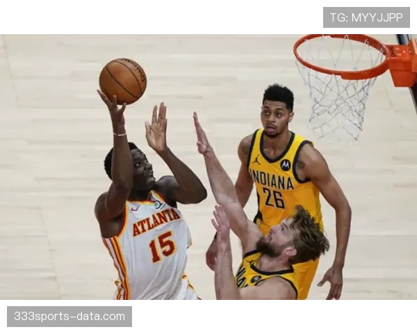 佩科维奇内线高效挡拆助力球队提升篮板控制与得分效率