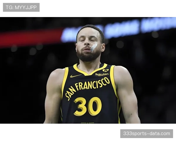 库里三分命中率提升明显，关键时刻投篮效率拉开对手差距