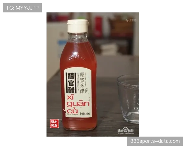 辛德胡每天喝的水都是按毫升掐表喝的？